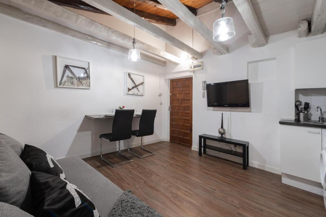 Apartamentos Day Madrid Gran Via Centro Sol Malasana 외부 사진