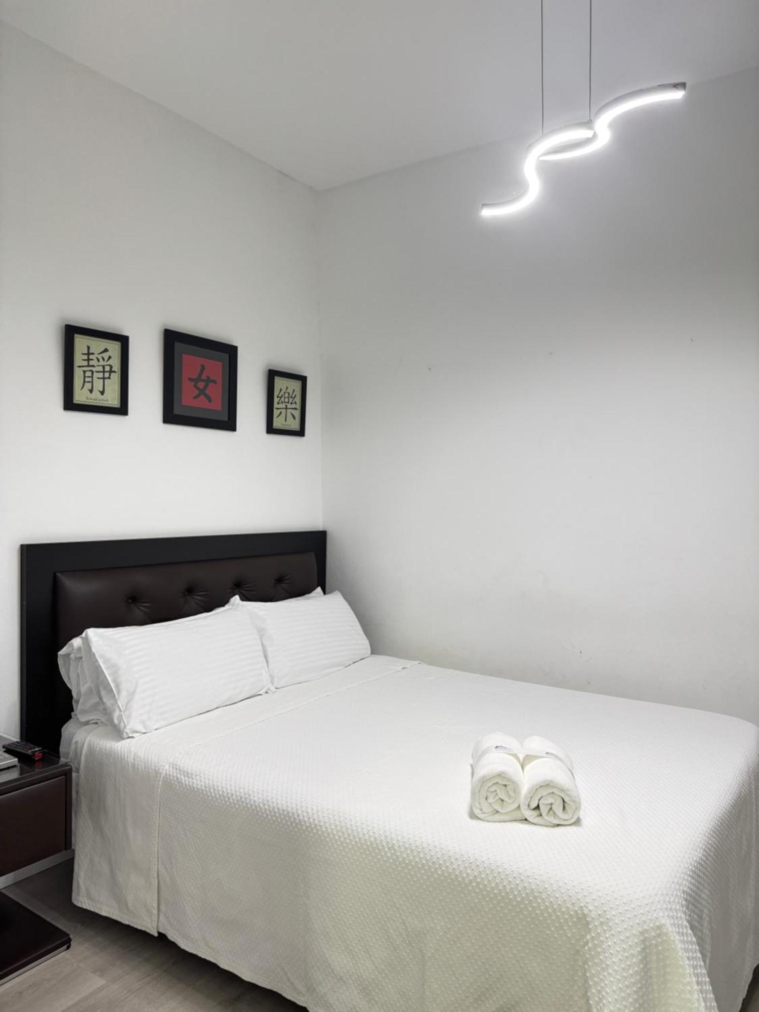Apartamentos Day Madrid Gran Via Centro Sol Malasana 외부 사진